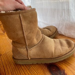 Short ugg boots